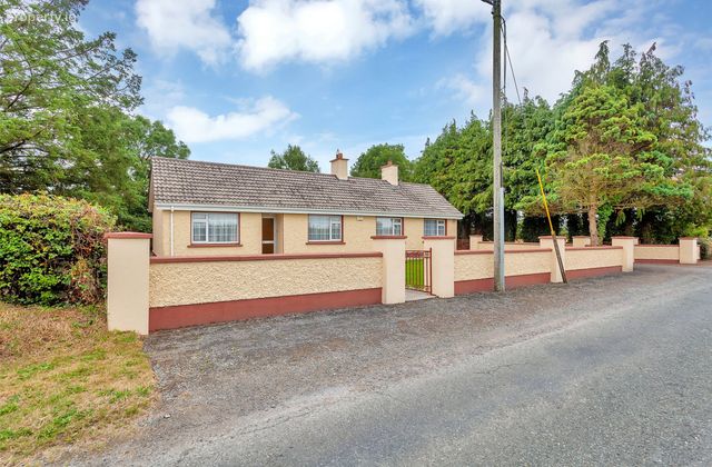 Kilmaglin, Fenagh, Carlow Town, Co. Carlow - Click to view photos