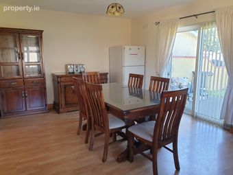 15 Glenview, Galway Road, Roscommon Town, Co. Roscommon - Image 3