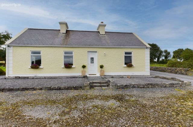 Tully, Four Mile House, Co. Roscommon - Click to view photos