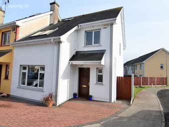 21 Strawberry Hill, Bunclody, Co. Wexford