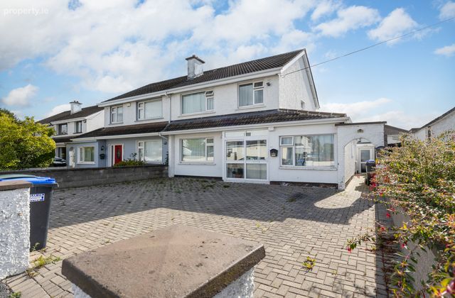 38 Oakley Park, Tullow Road, Carlow Town, Co. Carlow - Click to view photos