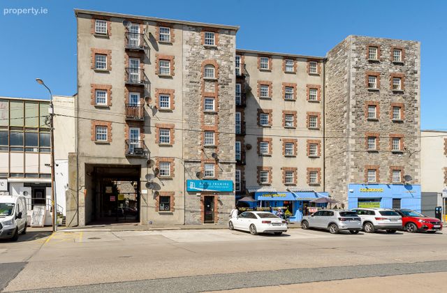 Apartment 6, Block A, Kermon House, The Mall, Drogheda, Co. Louth - Click to view photos