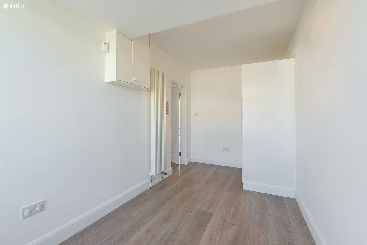 31 Watson Avenue, Killiney, Co. Dublin Brock Delappe