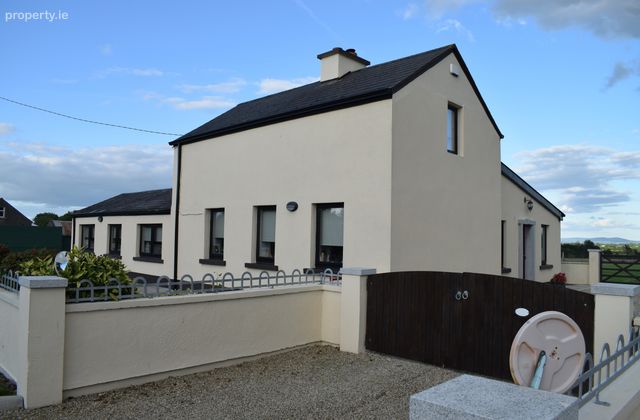 Fox Cottage, Ballybrommell, Fenagh, Co. Carlow - Click to view photos