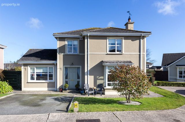 11 Castle Woods, Piercestown, Co. Wexford - Click to view photos