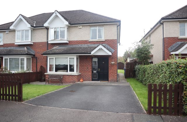 30 Woodvale, Carrickmacross, Co. Monaghan - Click to view photos