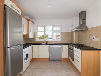 22 Norbury Woods Avenue, Tullamore, Co. Offaly - Image 4