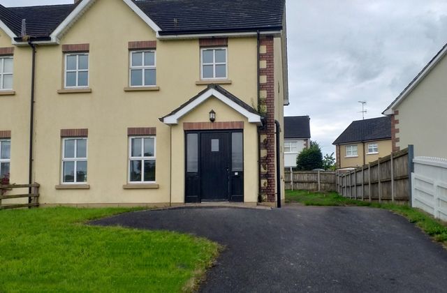 13 Ois&eacute;­n Briain, Emyvale, Co. Monaghan - Click to view photos