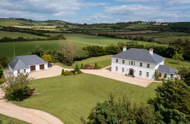 Ashbury House, Kilmacomb, Dunmore East, Co. Waterford - Click to view photos