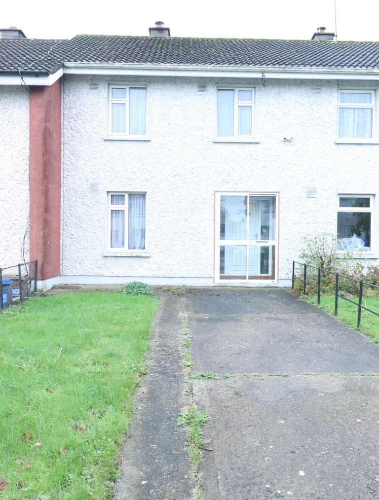 21 Hymany Park, Ballinasloe, Co. Galway - Click to view photos