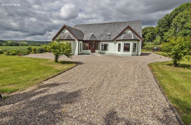 Springford Hall, Tourin, Cappoquin, Co. Waterford - Click to view photos