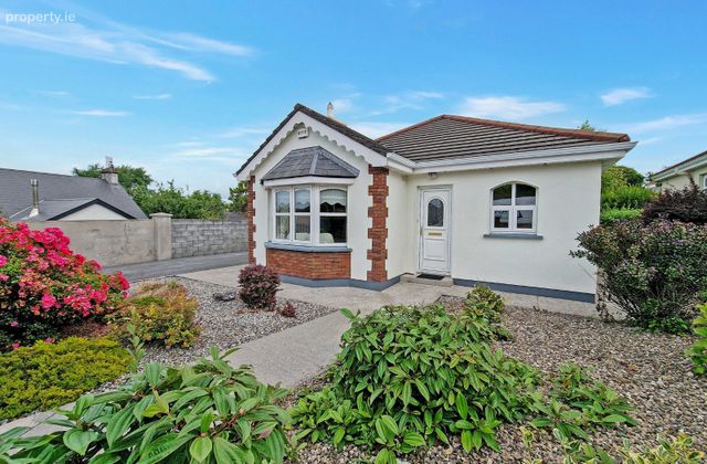 1 Friars Close, Ennis, Co. Clare - Click to view photos