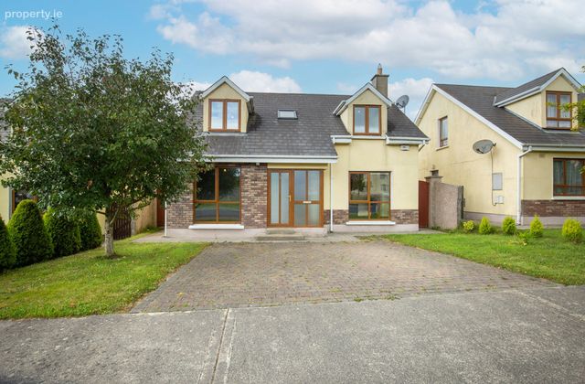 9 Elm Park, New Ross, Co. Wexford - Click to view photos