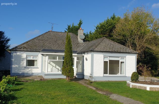 The Willows, Correenbeg, Athlone, Co. Roscommon - Click to view photos