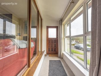 4 Seaview Park, Dunmore East, Co. Waterford - Image 2