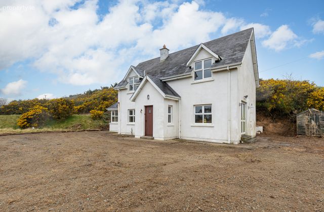 Birdie Cottage, Ballyvaldon, Blackwater, Enniscorthy, Co. Wexford, Blackwater, Co. Wexford - Click to view photos