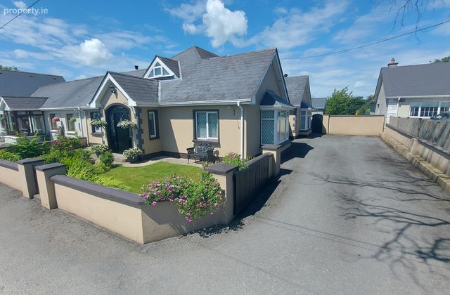 Cookstown, Ardee, Co. Louth - Click to view photos