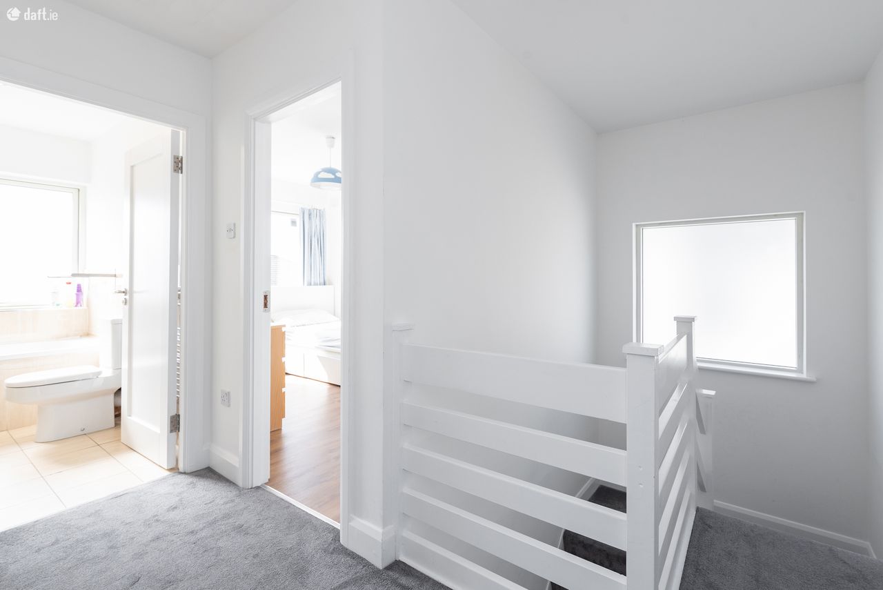 31 Watson Avenue, Killiney, Co. Dublin Brock Delappe