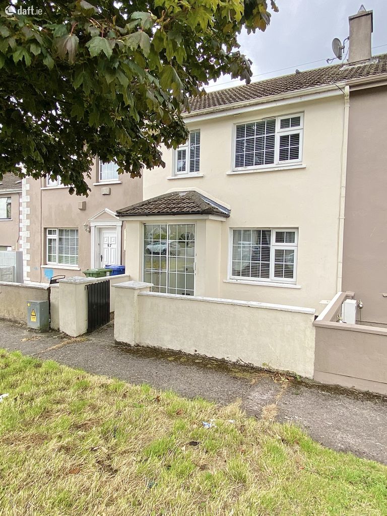 56 Thorndale Estate, Dublin Hill, Blackpool, Co. Cork - Click to view photos