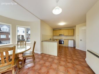 39 Cathedral Court, Clare Road, Ennis, Co. Clare - Image 4