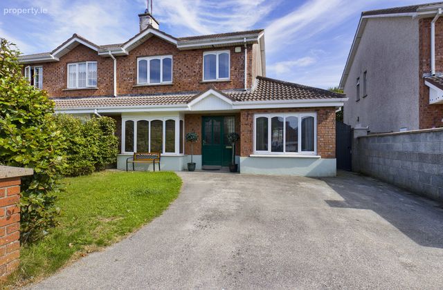 97 Meadowbrook, Tramore, Co. Waterford - Click to view photos