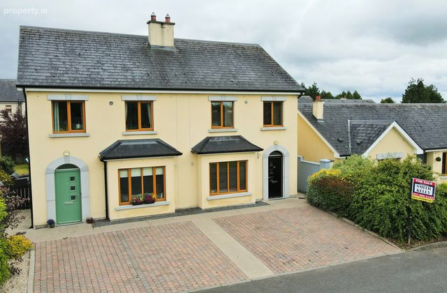 33 Oakport, Cootehall, Co. Roscommon - Click to view photos