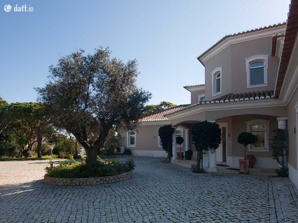 Villa in Quinta Do Lago, Central Algarve, Portugal, Quinta Do Lago