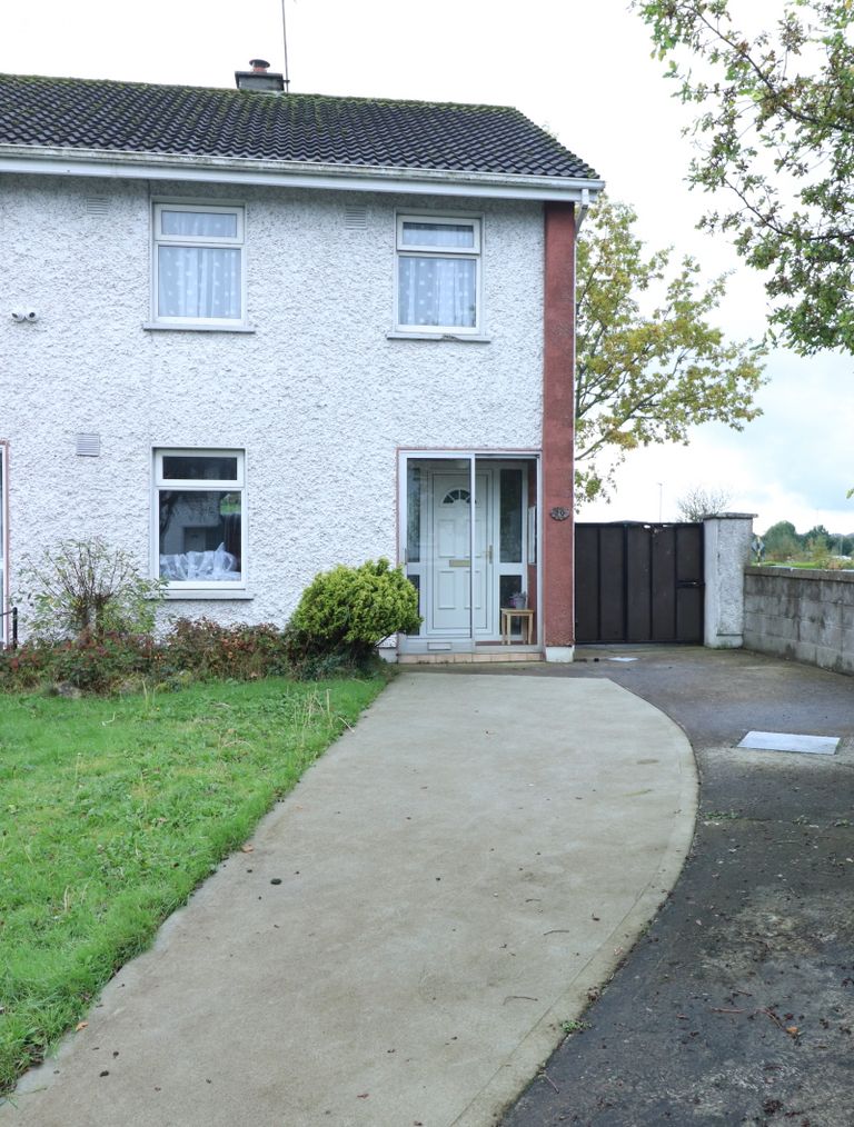 20 Hymany Park, Ballinasloe, Co. Galway - Click to view photos