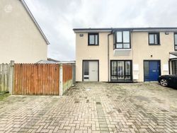 14 Bruach Na Sionna, Castleconnell, Co. Limerick - End-of-terrace house