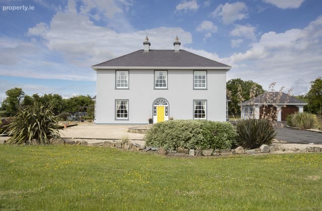 Moorefield House, Berrillstown, Tara, Co. Meath - Click to view photos