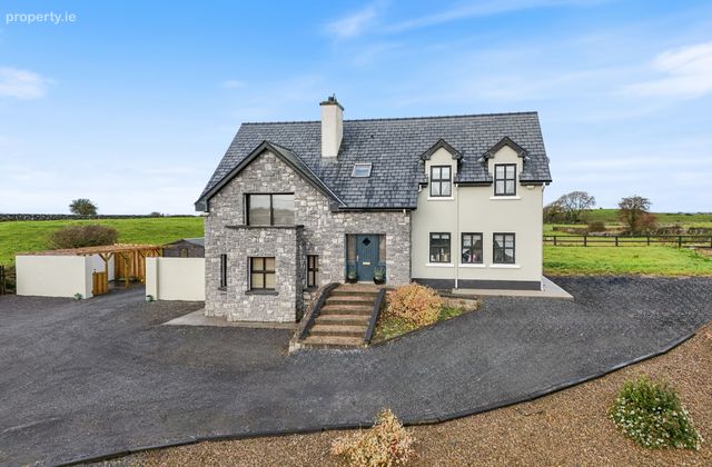 Roo, Craughwell, Co. Galway - Click to view photos