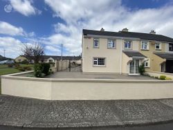 28 Aisling Drive, Upper Main Street, Ballyhaunis, Co. Mayo - Semi-detached house