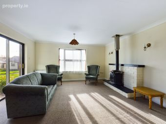 22 Pebble Lawn, Pebble Beach, Tramore, Co. Waterford - Image 2