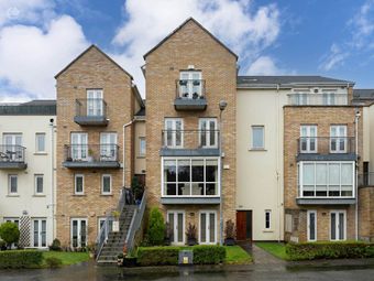 104 Bantry Square, Waterville, Blanchardstown, Dublin 15