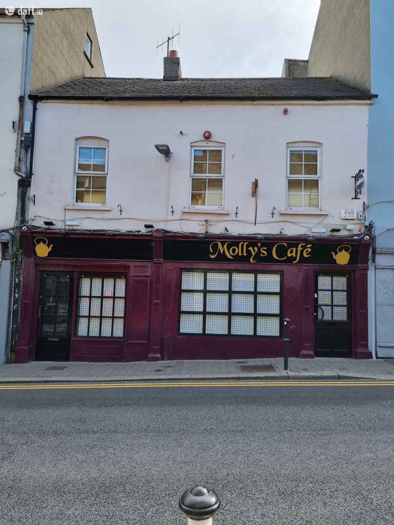MOLLY'S CAFE, 85 John Street Lower, Kilkenny, Co. Kilkenny - Click to view photos