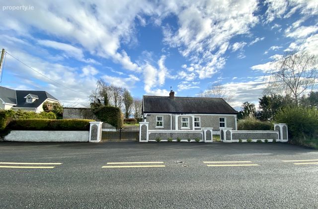 Lisbunny, Nenagh, Co. Tipperary - Click to view photos