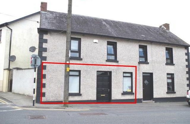 Abbey Square, Carrick Beg, Carrick-on-Suir, Co. Tipperary - Click to view photos