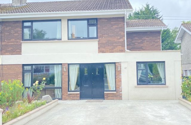 67 Retreat Park, Athlone, Co. Westmeath - Click to view photos