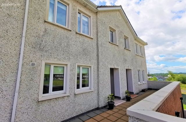 32 Meadow Court, Claremorris, Co. Mayo - Click to view photos