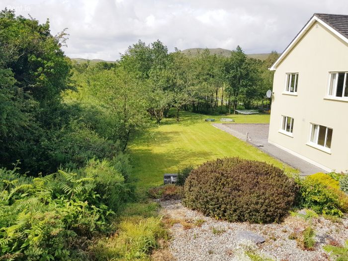 Doon East, Rosscahill, Co. Galway Apartments and Houses for Rent in