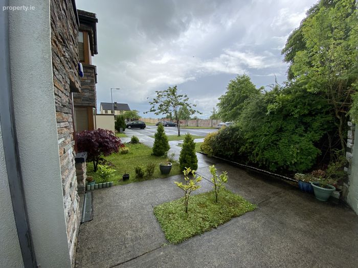 15 The Maples, Ballyhaunis, Co. Mayo Property.ie