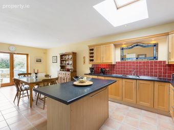 4 Holly Grove, Wicklow Town, Co. Wicklow - Image 3