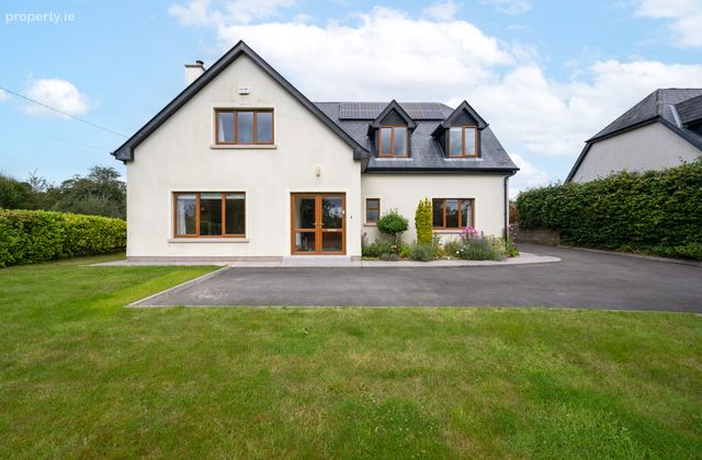 3 Greenhills, Coolflugh, Cloghroe, Co. Cork - Click to view photos