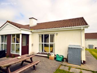4 Glenlee Cottages, Killybegs, Co. Donegal - Image 2