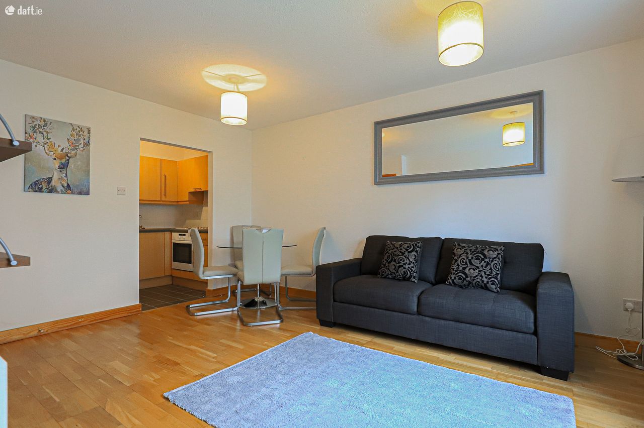 Apartment 4,Block 1,Parkgate Place,Parkgate Street, Dublin 8