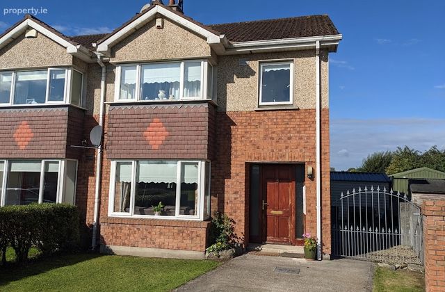 16 Dromin Court, Nenagh, Co. Tipperary - Click to view photos