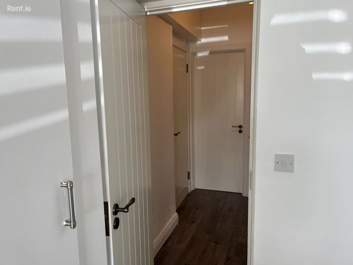 16 Glasnevin Avenue, Dublin 11, Dublin 11 Apartments and Houses for