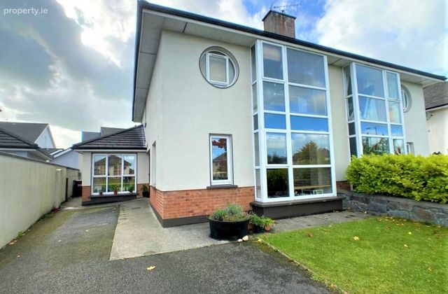 168 Palace Fields, Tuam, Co. Galway - Click to view photos