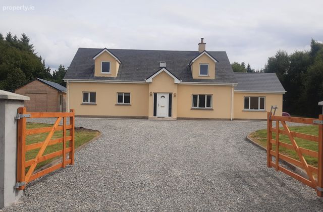 Drimna Beg, Sneem, Co. Kerry - Click to view photos