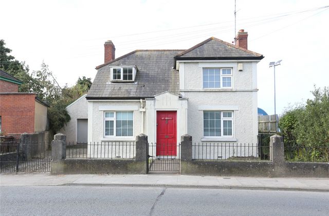 St Oliver's, North Road, Drogheda, Co. Louth - Click to view photos